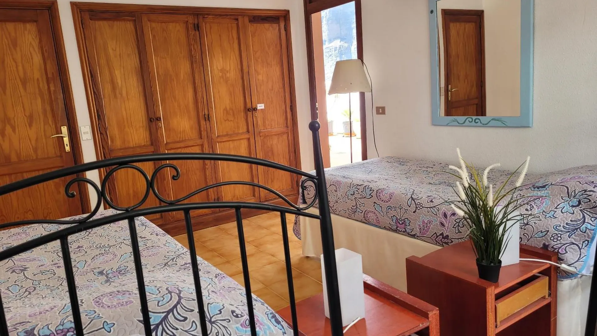 Apartmán Penthouse De Roca In Poblado Marinero Acantilado de los Gigantes 0*,  Španělsko
